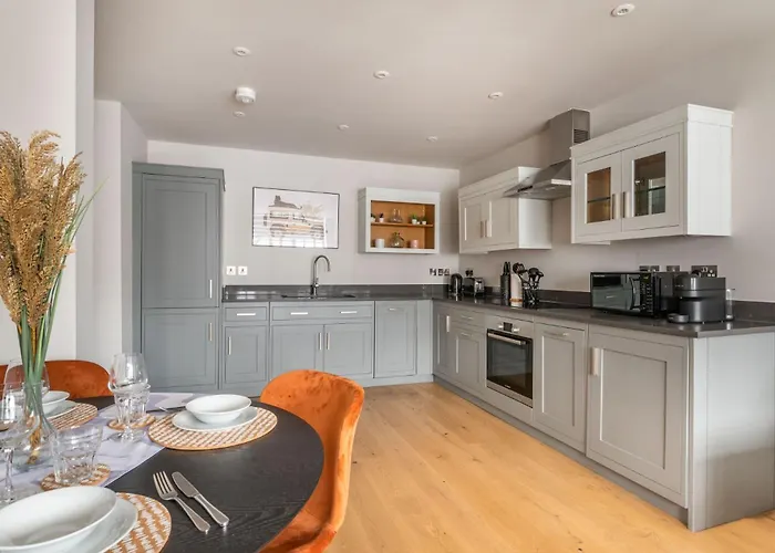 Amigos Nest - Farringdon - By Frankie Says