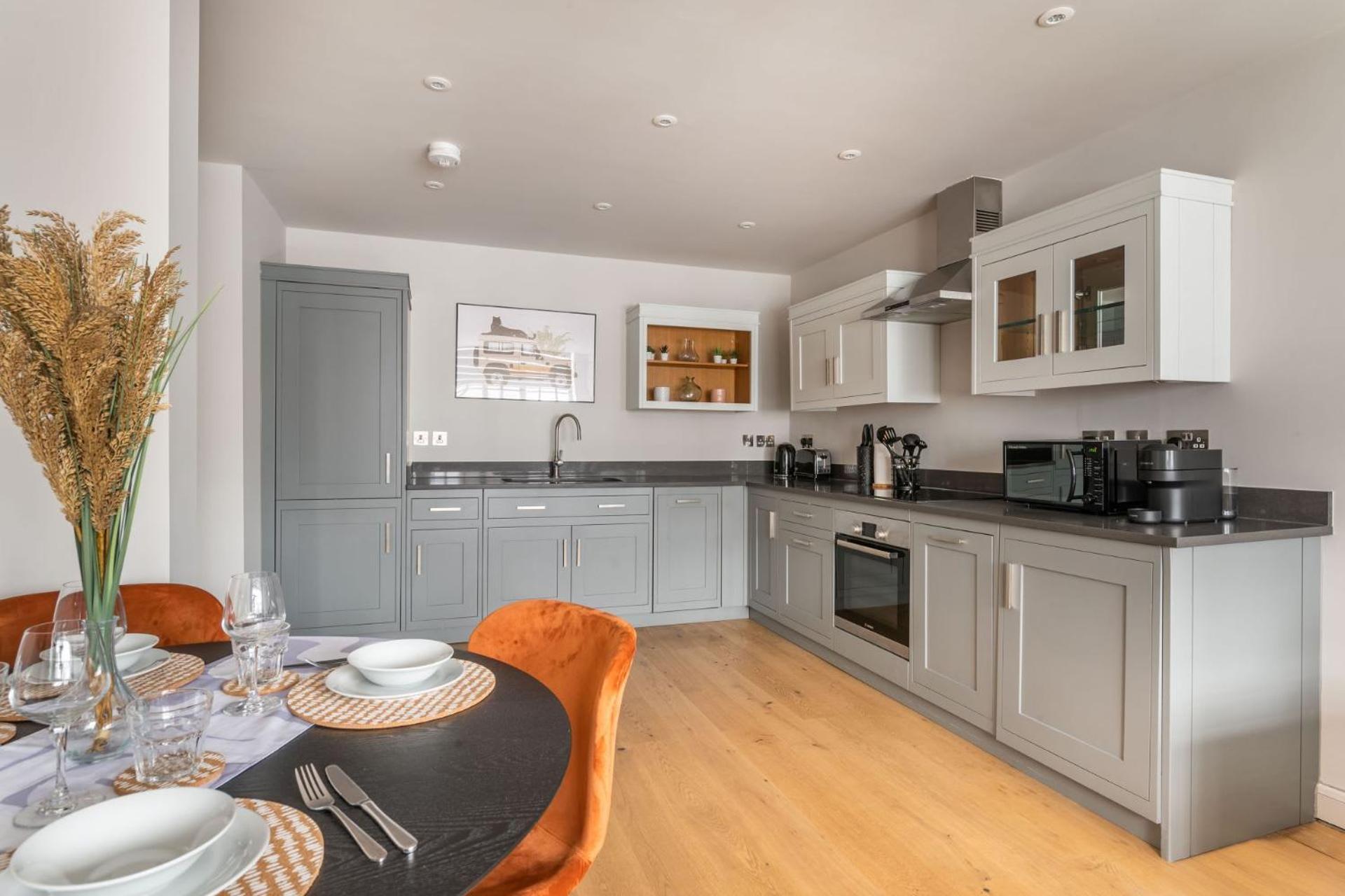 Amigos Nest - Farringdon - By Frankie Says * Лондон